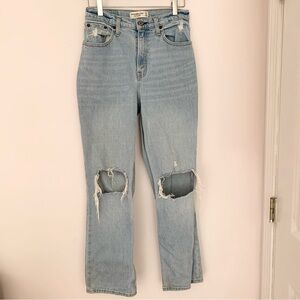 Abercrombie and Fitch the 90s Straight Ultra High Rise